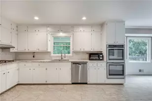 5699 Bend Creek Rd, Atlanta, GA 30338 - Photo 16