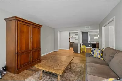 6851 Roswell Road #H18, Atlanta, GA 30328 - Photo 10