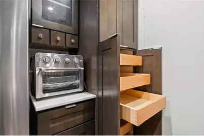 6851 Roswell Road #H18, Atlanta, GA 30328 - Photo 4