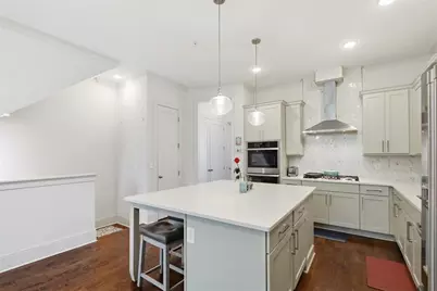 923 Katie Kerr Drive, Decatur, GA 30030 - Photo 2