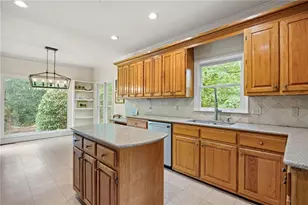 2785 Saddlebrook Way NW, Marietta, GA 30064 - Photo 18