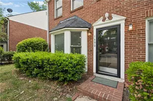 1390 Old Virginia Ct SE, Marietta, GA 30067 - Photo 4