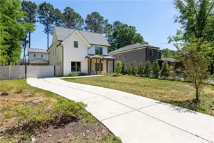 866 Nottingham Dr, Avondale Estates, GA 30002 - Photo 2