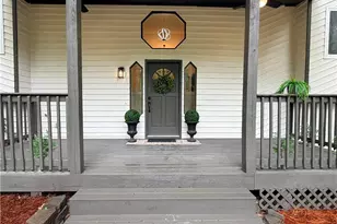 499 Hearth Pl, Lawrenceville, GA 30043 - Photo 6