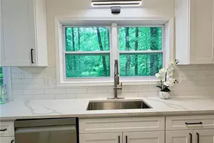 499 Hearth Pl, Lawrenceville, GA 30043 - Photo 18