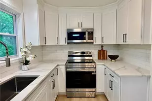499 Hearth Pl, Lawrenceville, GA 30043 - Photo 16