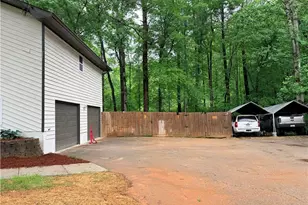 499 Hearth Pl, Lawrenceville, GA 30043 - Photo 4