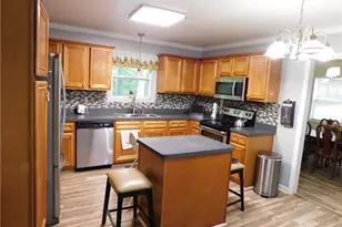 8805 Willow Creek Ct, Douglasville, GA 30135 - Photo 10