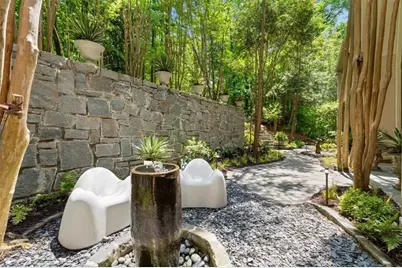 4040 Whitewater Creek Road NW, Atlanta, GA 30327 - Photo 12