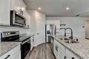73 Rainy Ct, Hoschton, GA 30548 - Photo 14