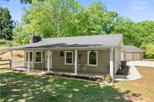 176 Moss Rd, Dawsonville, GA 30534 - Photo 1