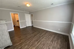 21 Hillandale St, Newnan, GA 30263 - Photo 14