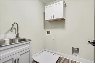 1705 Littlebrook Ct, Loganville, GA 30052 - Photo 28