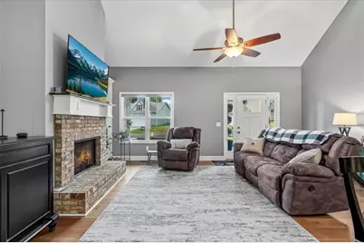 18 Gala Drive NE, Rome, GA 30165 - Photo 2