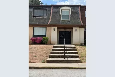 42 Le Parc Fontaine, Lithonia, GA 30038 - Photo 1