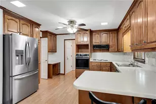 1717 Womack Rd, Dunwoody, GA 30338 - Photo 14