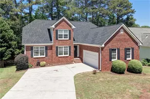 330 Thornberry Ct, Lawrenceville, GA 30044 - Photo 2