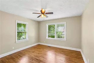 2019 Swazey Dr, Decatur, GA 30032 - Photo 16