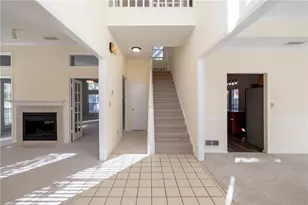 10950 Pinehigh Dr, Alpharetta, GA 30022 - Photo 2
