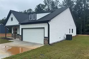 2057 N Hicks Rd, Toccoa, GA 30577 - Photo 2