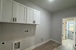 2057 N Hicks Rd, Toccoa, GA 30577 - Photo 8