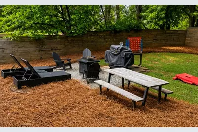 280 W Lake Drive NW, Atlanta, GA 30314 - Photo 48