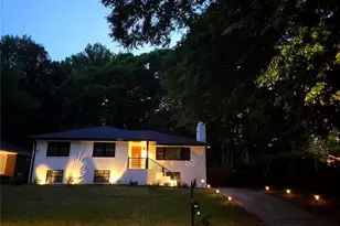280 W Lake Dr NW, Atlanta, GA 30314 - Photo 1