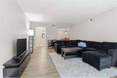 6851 Roswell Road #B13, Atlanta, GA 30328 - Photo 8