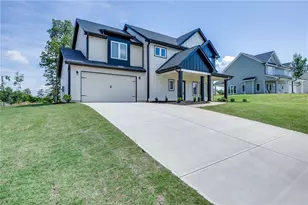 118 Boulder Dr, Toccoa, GA 30577 - Photo 2
