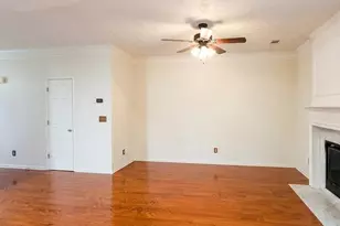 1587 River Main Ct, Lawrenceville, GA 30046 - Photo 4