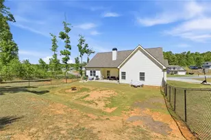199 Oakwood Dr, Commerce, GA 30529 - Photo 38