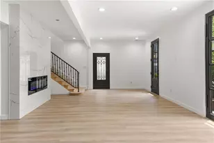 2824 Tupelo St SE, Atlanta, GA 30317 - Photo 8