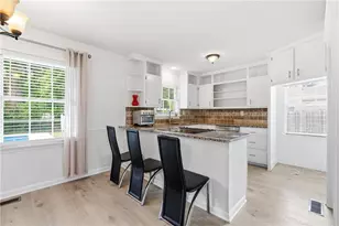 875 White Oak Ct, Lawrenceville, GA 30046 - Photo 10