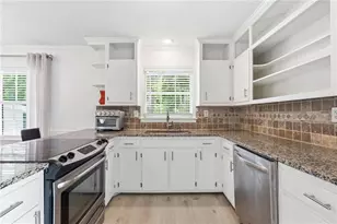 875 White Oak Ct, Lawrenceville, GA 30046 - Photo 12