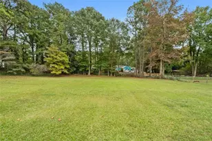 111 Poplar St, Fairburn, GA 30213 - Photo 32