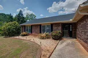110 Beacon Dr, Fayetteville, GA 30215 - Photo 4