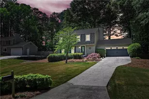 281 Cross Gate Dr, Marietta, GA 30068 - Photo 2