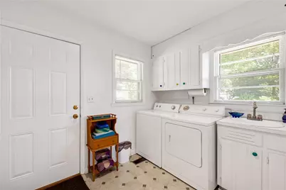 6381 Lakeview Drive, Buford, GA 30518 - Photo 6