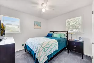 6381 Lakeview Dr, Buford, GA 30518 - Photo 10