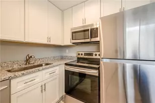 880 St Charles Ave NE, Atlanta, GA 30306 - Photo 4