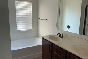 1921 Paxton Ridge Ct, Lilburn, GA 30047 - Photo 14