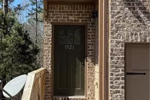 1921 Paxton Ridge Ct, Lilburn, GA 30047 - Photo 6