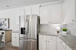 409 Lanier Cir, Woodstock, GA 30189 - Photo 12