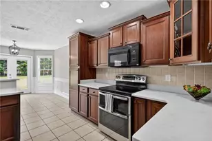 705 Annslee Ct, Loganville, GA 30052 - Photo 16