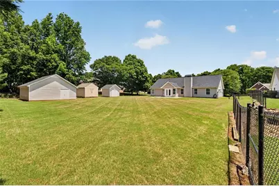 705 Annslee Court, Loganville, GA 30052 - Photo 4