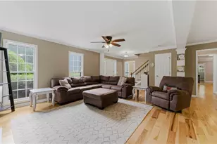 1825 Talbot Ct, Lawrenceville, GA 30044 - Photo 2