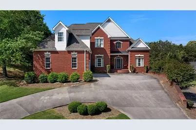 113 Vogel Street NE, Calhoun, GA 30701 - Photo 1