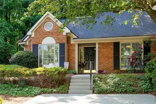 1907 Ivy Glen Dr SE, Smyrna, GA 30082 - Photo 2