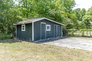 1597 Bennett Rd, Grayson, GA 30017 - Photo 34
