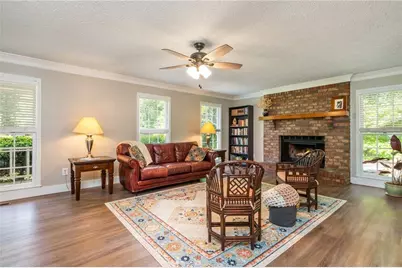 1301 Kensington Lane, Woodstock, GA 30188 - Photo 10